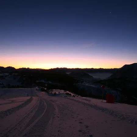 Schermerhuetten Alpehytte Tauplitzalm