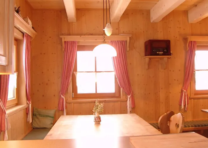 Schermerhuetten Chalet *